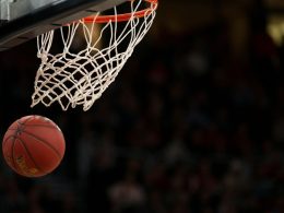 How Many Quarters Are in College Basketball