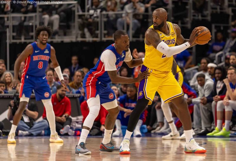 Los Angeles Lakers at Detroit Pistons